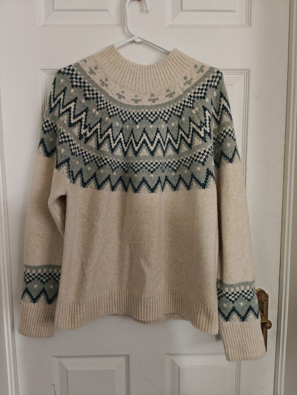 MAX STUDIO cream And Green Sweater